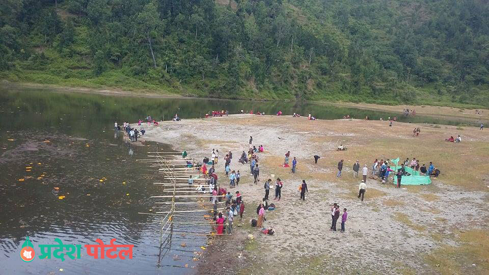 Baraha-pokhari-tal khotangma parewa udaudai copy copy