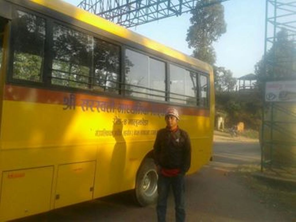 ilam sarkari schoolko bus  (1)