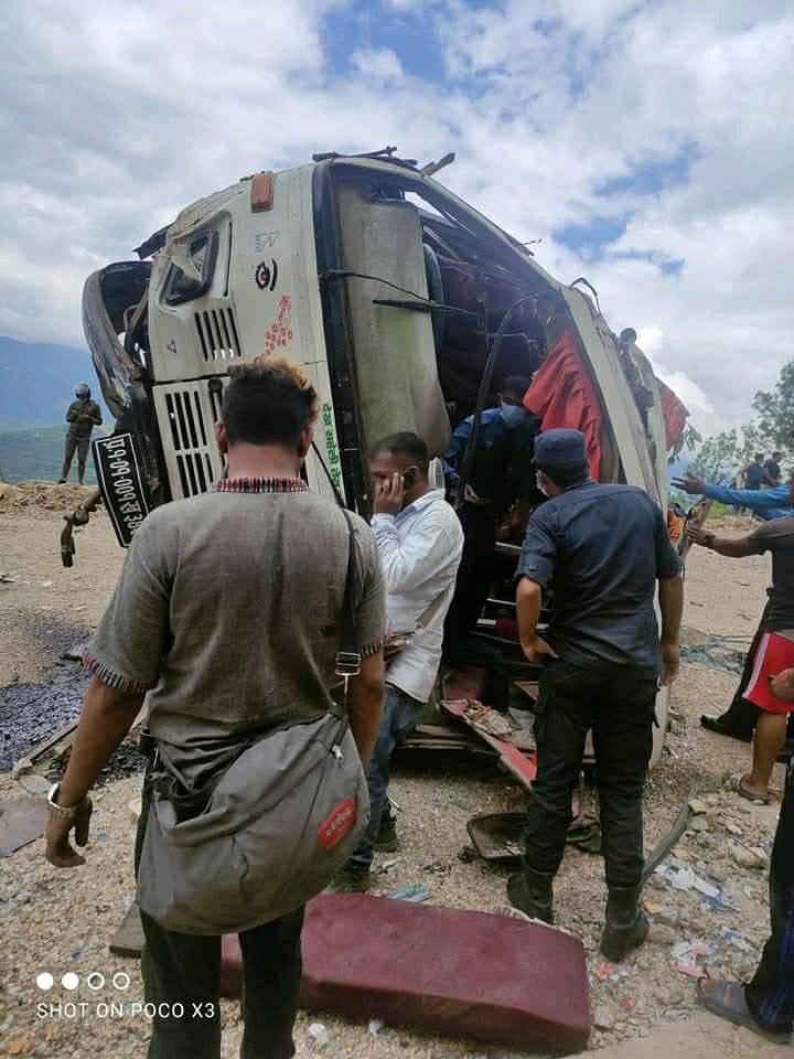 bus accident photo (3)