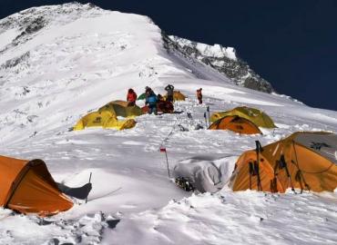 Efforts launched to collect bodies of Russian climbers