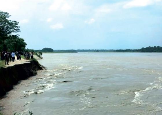 सप्तकोशीले धार परिवर्तन गर्दा ४ हजार परिवार उच्च जोखिममा