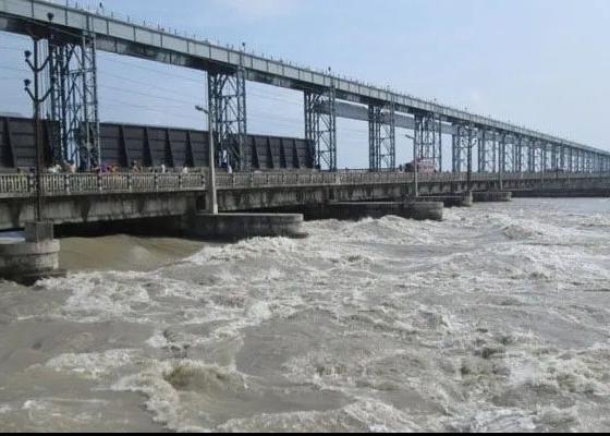 सप्तकोशी नदीमा  सशस्त्र प्रहरीका दुई जवान वेपत्ता