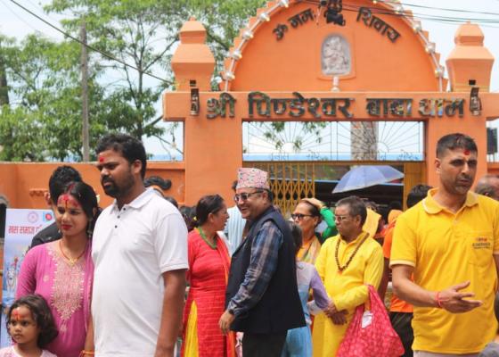 पिण्डेश्वर मन्दिरमा भक्तजनको घुइँचो, ३० हजारले चढाए जल