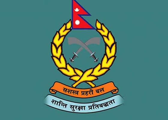 पत्रकारलाई पैसाको प्रलोभन देखाउने सशस्त्रका इन्स्पेक्टर तानिए