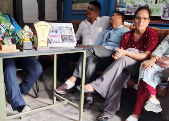 इटहरीका मेयर तानाशाही बन्दै, आलोचना गर्ने युवती प्रहरी नियन्त्रणमा