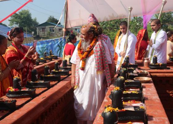 इटहरी २ माया घर समीपमा स्थापित १०८ शिव लिङ्ग स्थल त्रिनेत्र मोक्ष धाममा भोली शतबिच छरिने इटहरी २ माया घर समीपमा स्थापित १०८ शिव लिङ्ग स्थल त्रिनेत्र मोक्ष धाममा भोली शतबिच छरिने