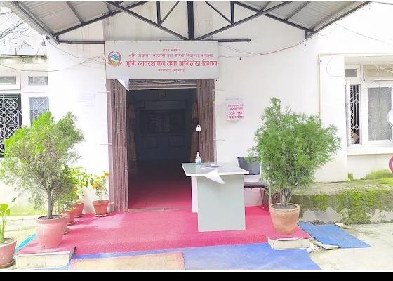 घरजग्गा कारोबार क्रमशः  ओरालो लाग्दै, राजस्व सङ्कलन पनि घट्यो