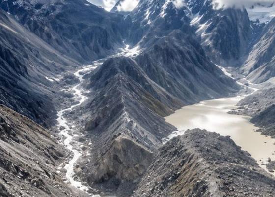 भोटेकोशीमा पानीको बहाव बढ्यो, सुरक्षित रहन अनुरोध