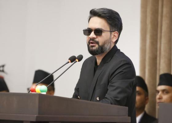 प्रधानमन्त्री बालेन शाहको संसद्मा सम्बोधनः ‘कोही कतै छुट्नुहुने छैन, सरकार हिजो पनि तपाईंसँगै थियो, आज पनि छ र भोलि पनि रहनेछ’ प्रधानमन्त्री बालेन शाहको संसद्मा सम्बोधनः ‘कोही कतै छुट्नुहुने छैन, सरकार हिजो पनि तपाईंसँगै थियो, आज पनि छ र भोलि पनि रहनेछ’