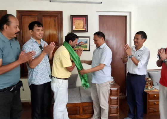 पत्रकार तथा लेखक सन्तोष आचार्य उज्यालो नेपाल पार्टीमा, केन्द्रीय सदस्यको जिम्मेवारी