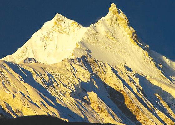 आरोहणको मुखमा मनासलुको पर्यटन प्रभावित आरोहणको मुखमा मनासलुको पर्यटन प्रभावित