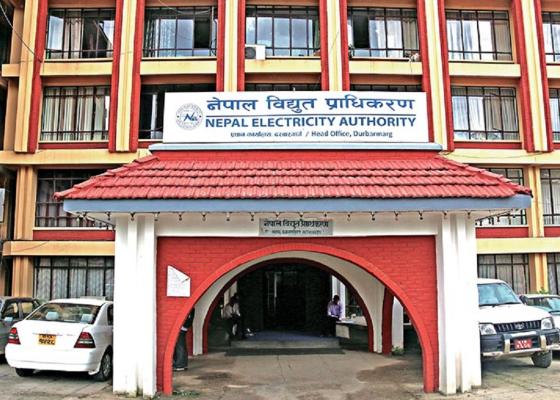 भोटेकोशी बाढीमा बेपत्ता कर्मचारी र कामदारको परिवारलाई प्राधिकरणले ल्यायो राहत प्याकेज