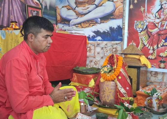 इटहरीको त्रिनेत्र मोक्षधाममा सामूहिक जमरा राख्ने कार्यक्रम सम्पन्न