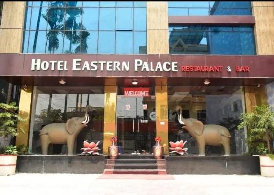इटहरीको होटलमा जुवा खेलिरहेको अवस्थामा आठ जना पक्राउ, साढे चार लाखभन्दा बढी नगद बरामद इटहरीको होटलमा जुवा खेलिरहेको अवस्थामा आठ जना पक्राउ, साढे चार लाखभन्दा बढी नगद बरामद